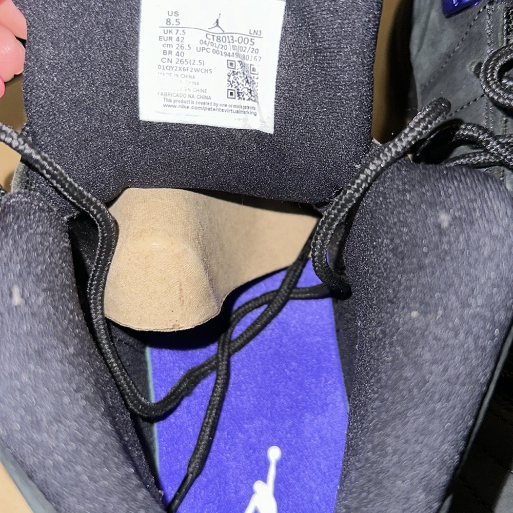 Retro 12 - Picture 2 of 4